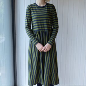 Alternative view of Kleid danekroeyer in den farben navy/olive gestreift von Danefae