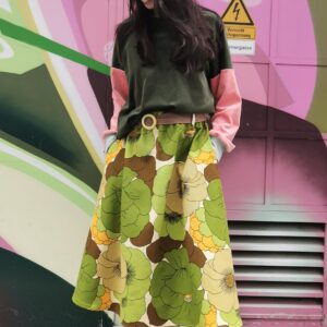 Blumiger Retro Flower Rock aus original 70ies Stoff in den Farben grün und senf von Fräulein Prusselise
